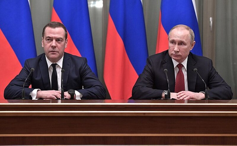 Medvedev_and_Putin_2020-01-15.jpg